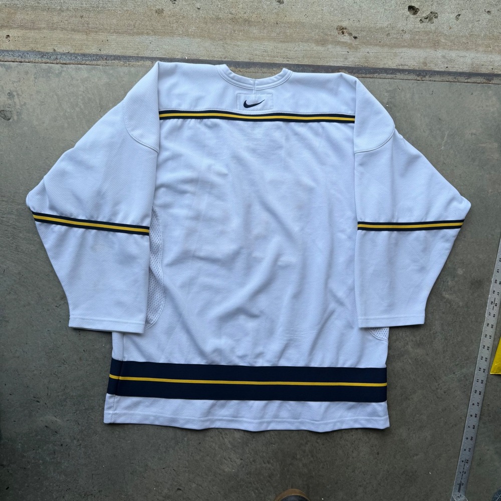 Vintage Nike Team Michigan Wolverines Hockey Jersey White Navy Maize Men Large - Picture 4 of 8